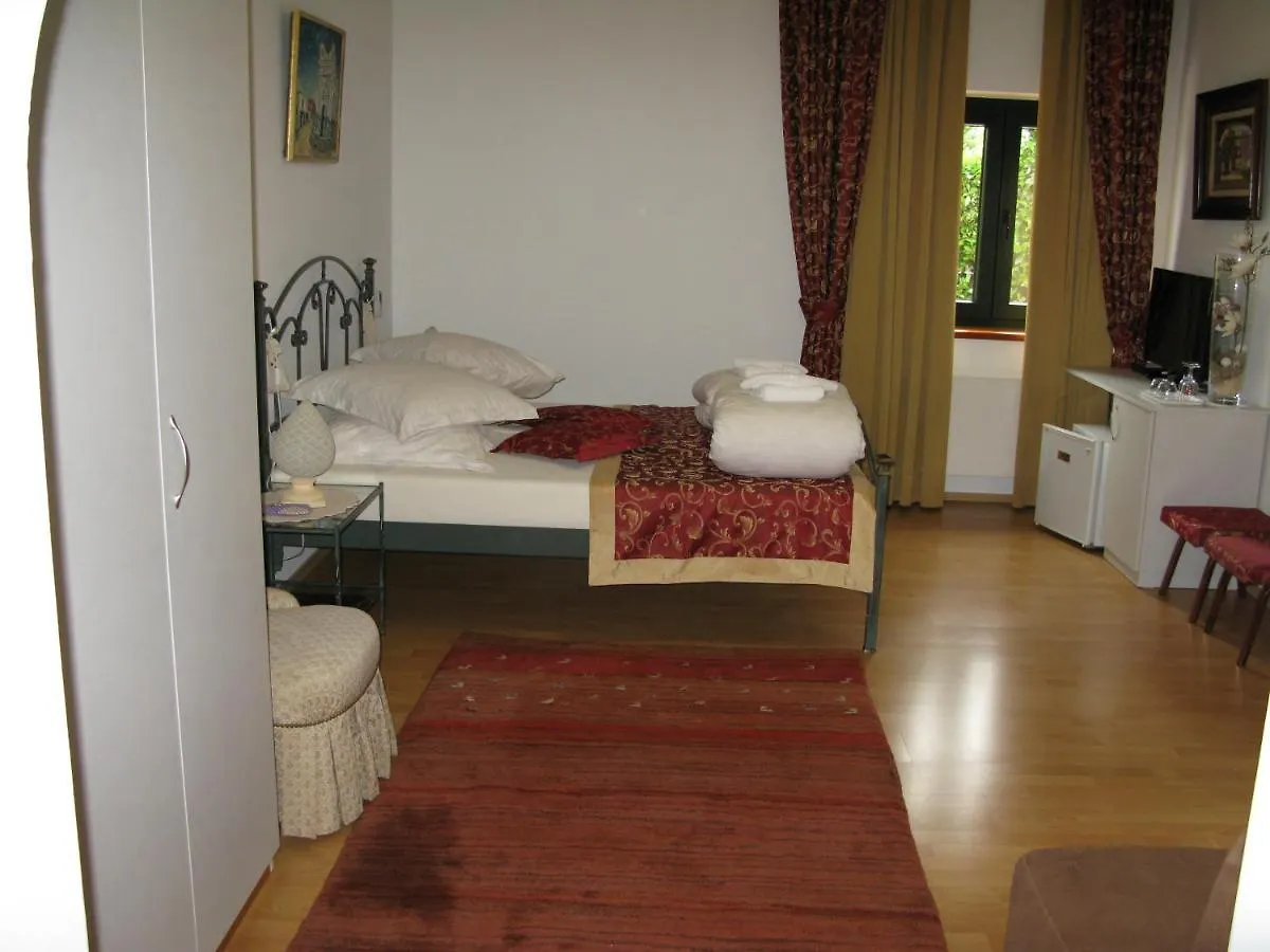 Bed And Breakfast Villa Iris Mošćenička Draga Hırvatistan