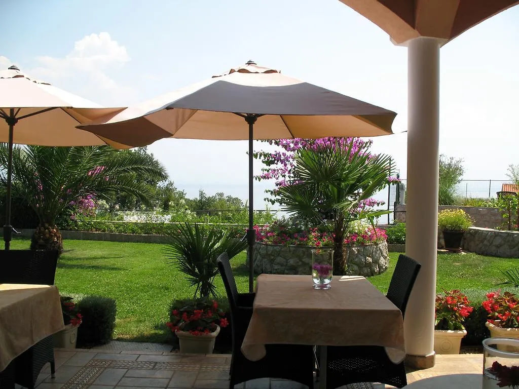 *** Oda ve Kahvaltı Bed And Breakfast Villa Iris Mošćenička Draga Hırvatistan