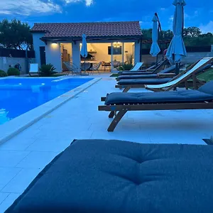 apartments-angelo.hotelinzadar.com/