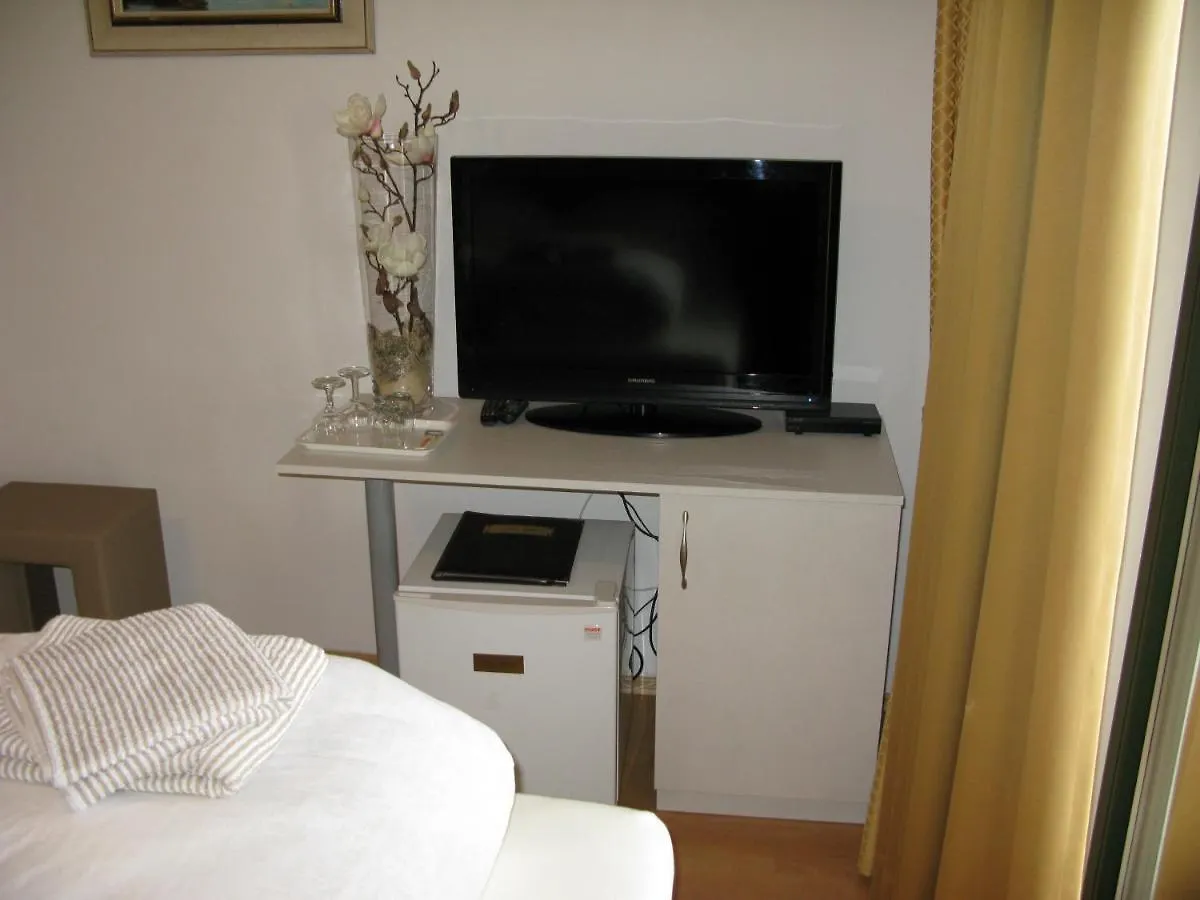 Bed And Breakfast Villa Iris Moscenicka Draga Croatia