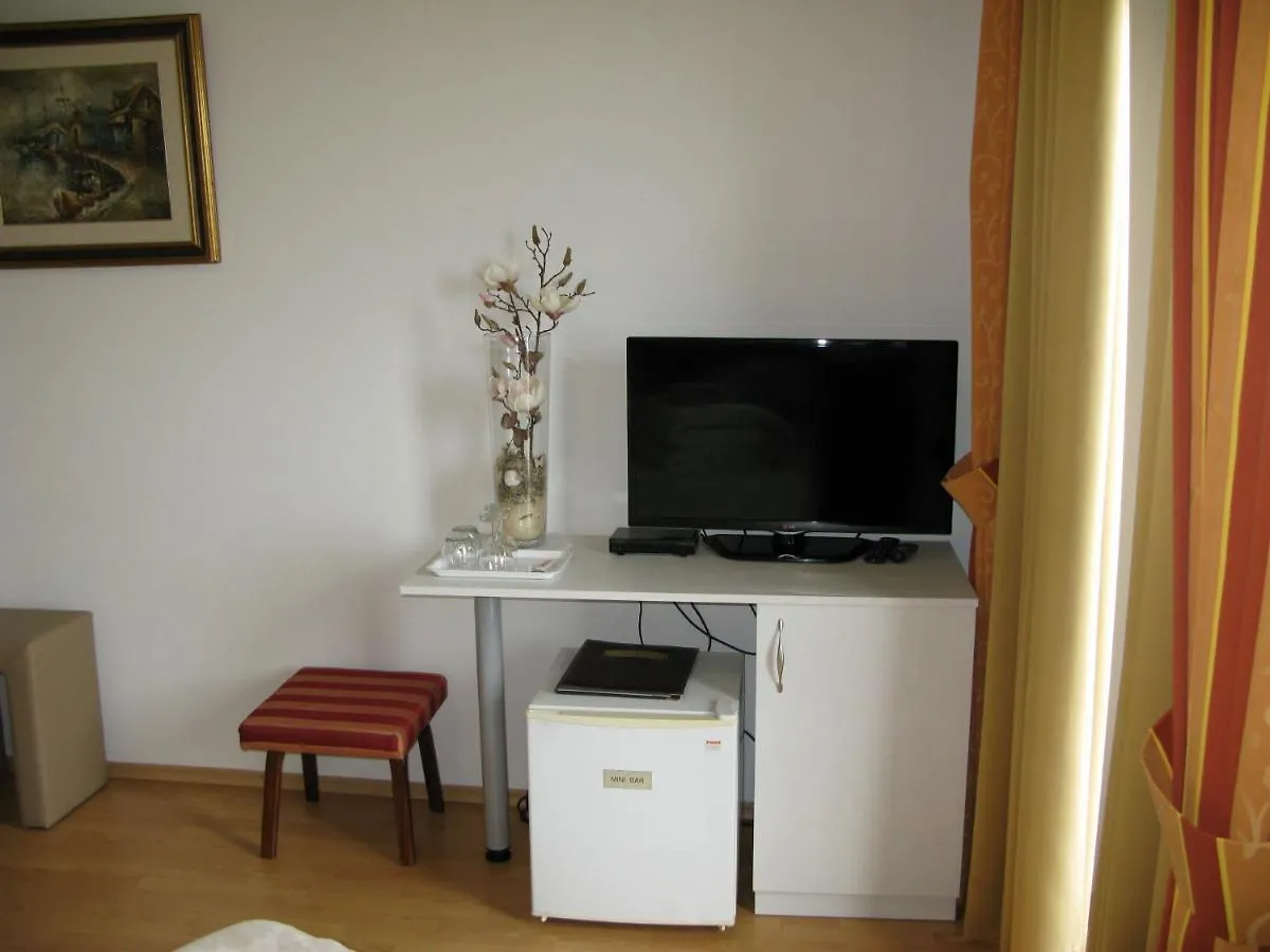 Bed And Breakfast Villa Iris Moscenicka Draga Bed & Breakfast