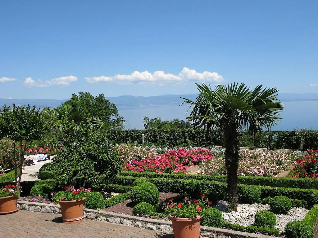 Bed & Breakfast Bed And Breakfast Villa Iris Moscenicka Draga