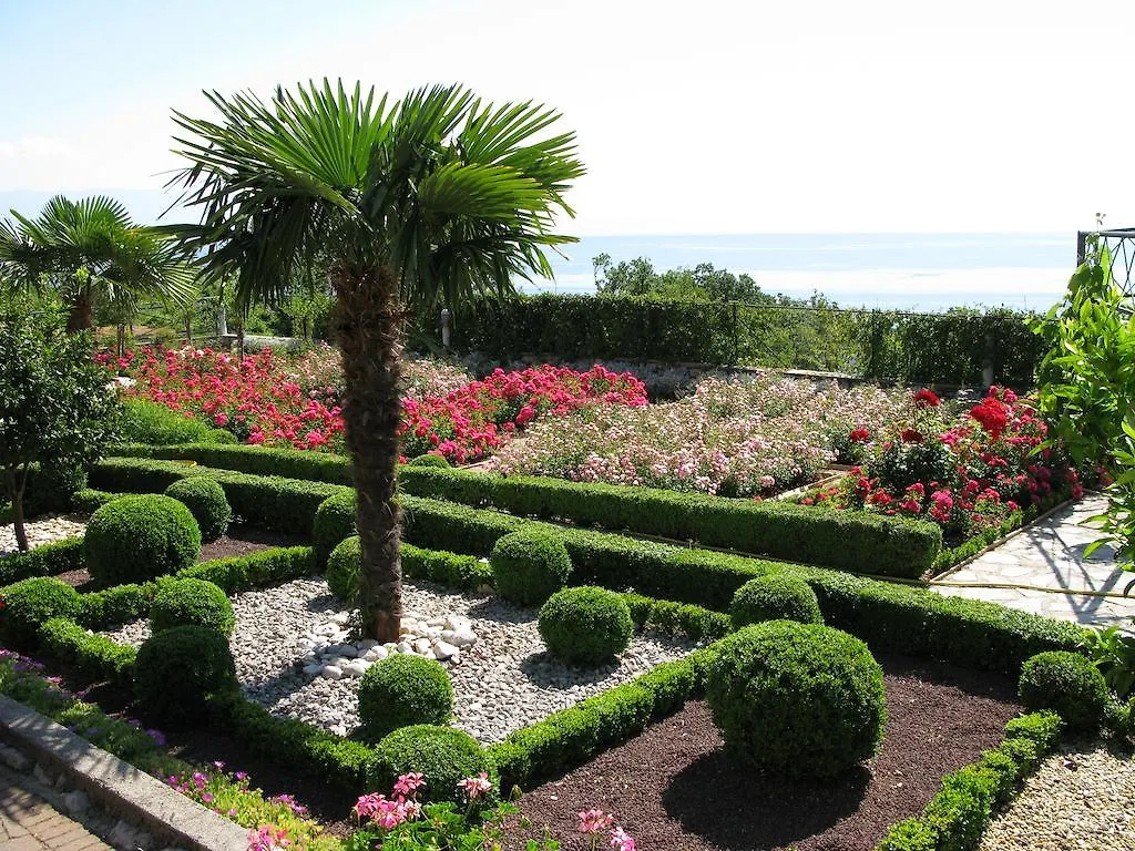 Bed And Breakfast Villa Iris Moscenicka Draga Bed & Breakfast